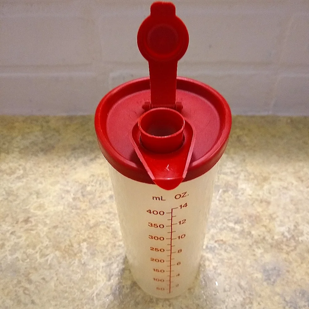 Vintage Tupperware Sweet Saver